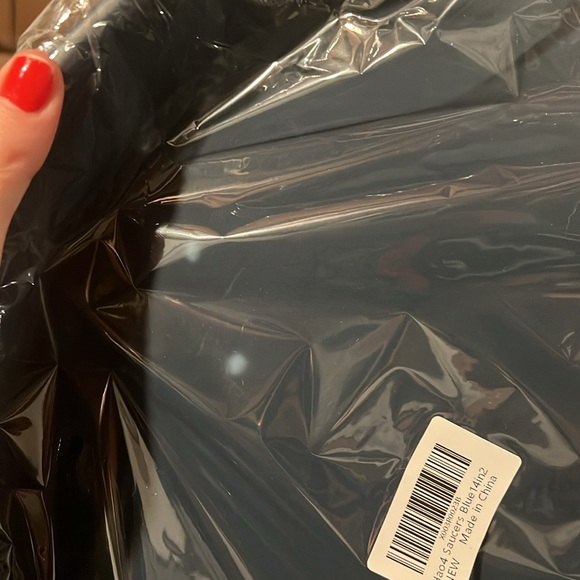 Bleuhome 14 inch Plant Saucer Blue, Heavy Duty Plant Saucer 14 inch - Picture 4 of 7